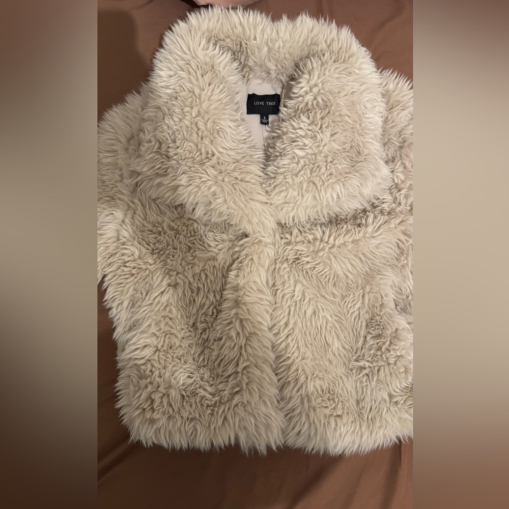 Love tree - faux fur light brown jacket